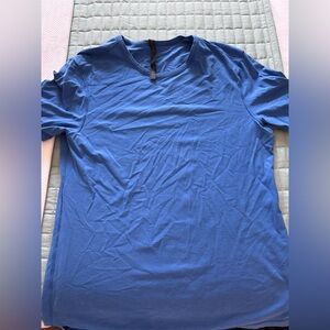 Lululemon fundamental shirt